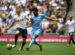 包含今晨皇家社会备战英超，单刀错失细节曝光，赛场秩序良好，身体对抗强度拉满的词条-竞技宝平台