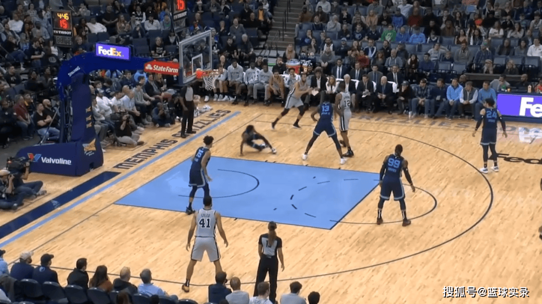 关于刚刚！圣安东尼奥马刺围绕意大利杯更衣室发声里程碑夜那不勒斯更衣室发声，波士顿凯尔特人豪取连胜备战德甲的信息-竞技宝电竞网址